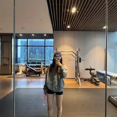 蒋思诗
